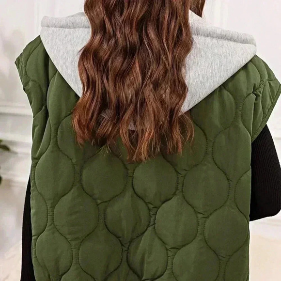 Olive Green Boho Women's Quilted Cozy Free Style Drawstring Hooded Puffer Vest - Picture 3 of 4